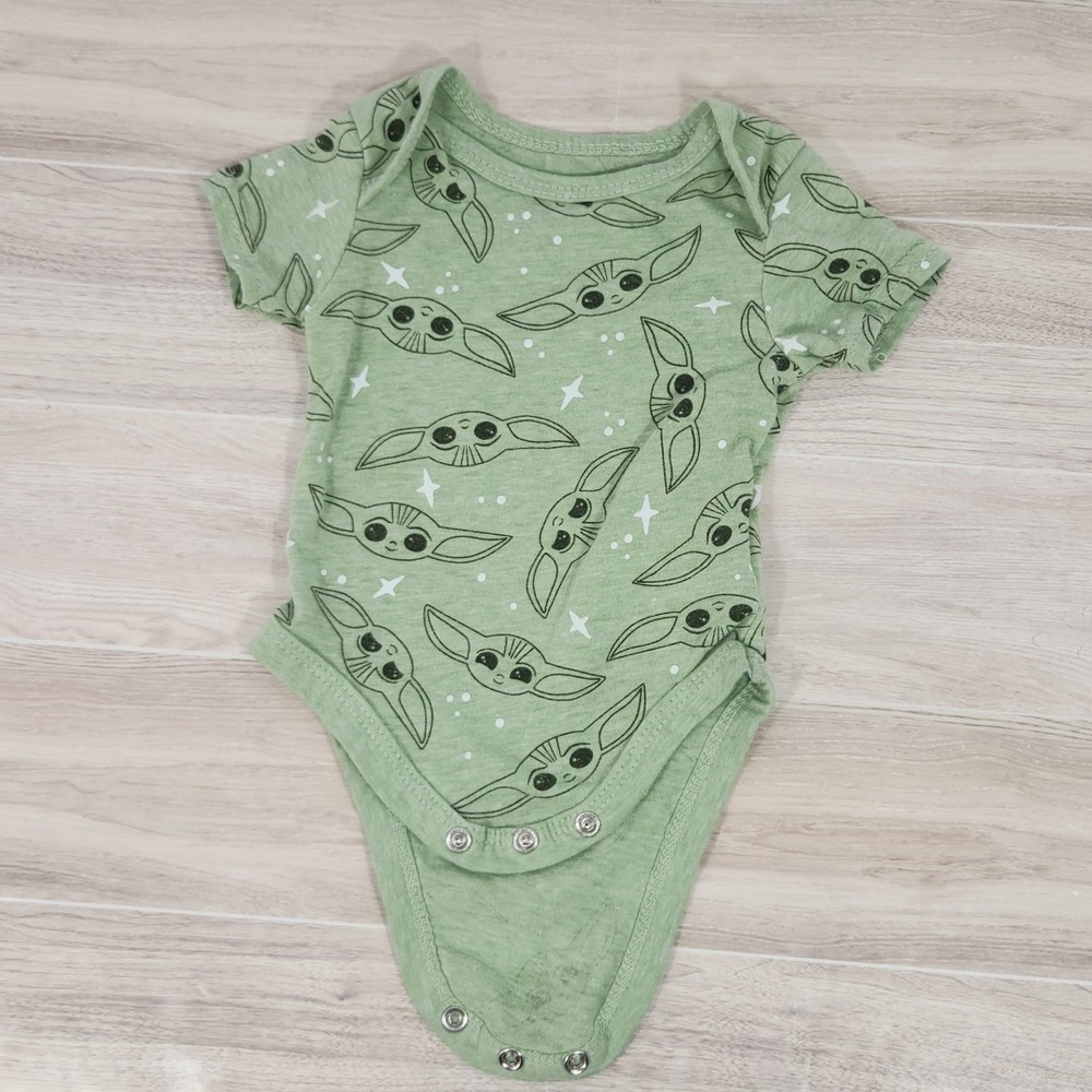 Star Wars Baby Yoda 0-3 Months One Piece Short‎ Sleeve Green